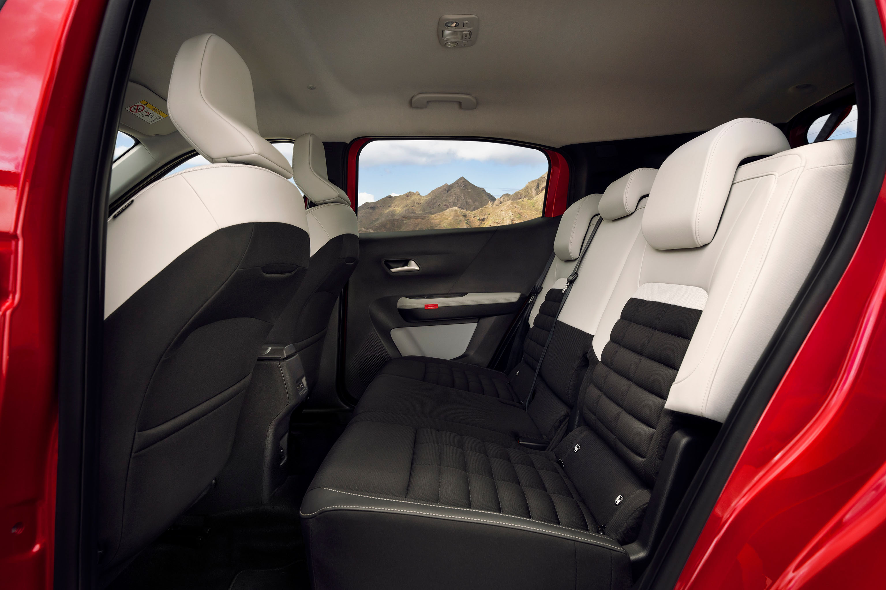 Citroen VOS Citroen Ë-C3 Aircross passagiers ruimte